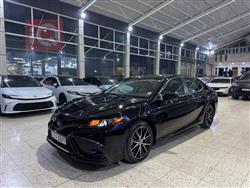 تۆیۆتا کامری